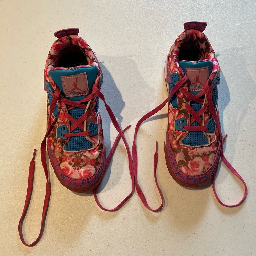 Floral Flight Sneakers Size 8.5 8 1/2 Pink
